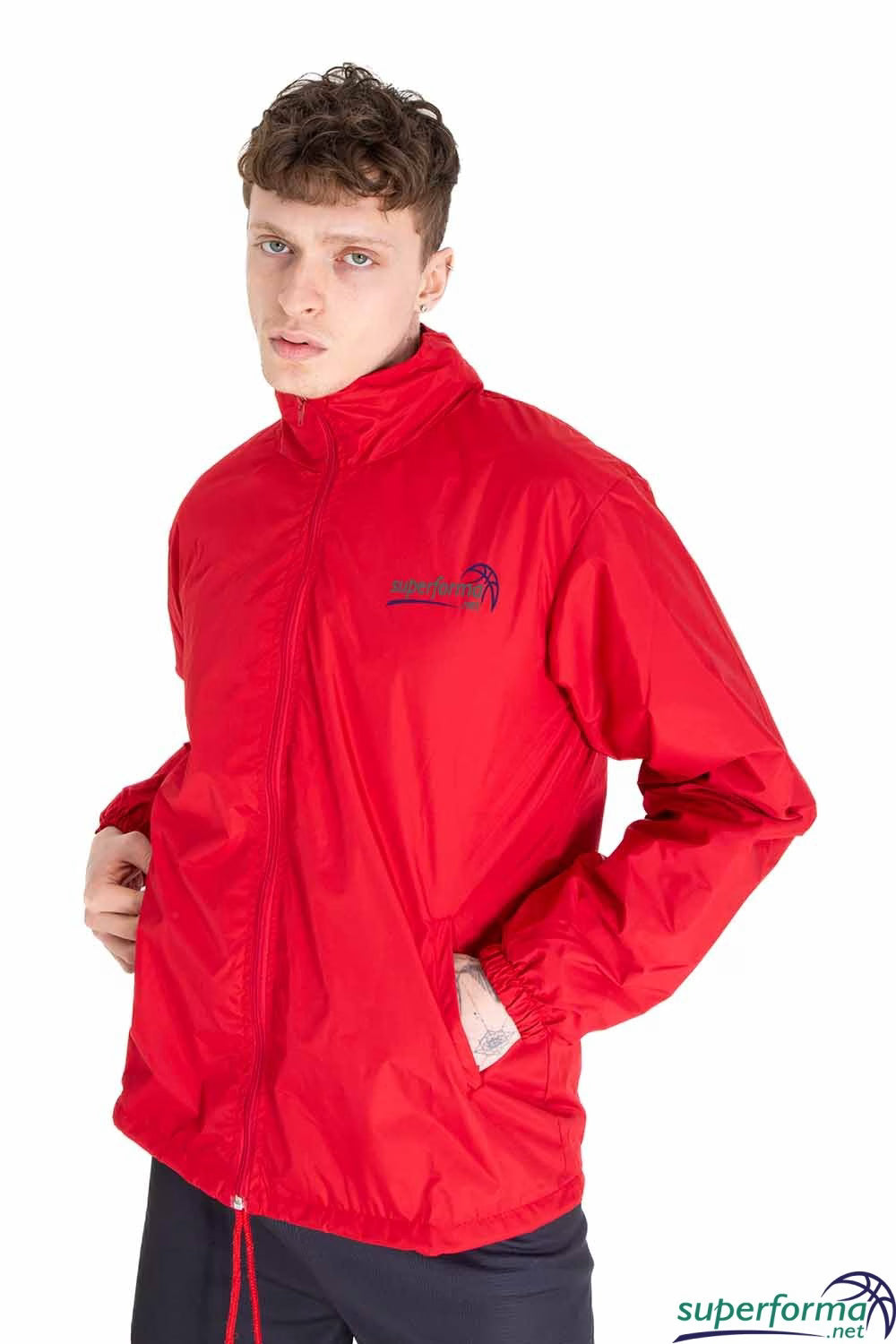 Kırmızı Yağmurluk - Görsel 2